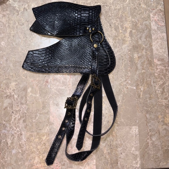 NWOT Women's Gothic Renaissance Costume accessories Set - Medieval Snake Pattern - Picture 1 of 14